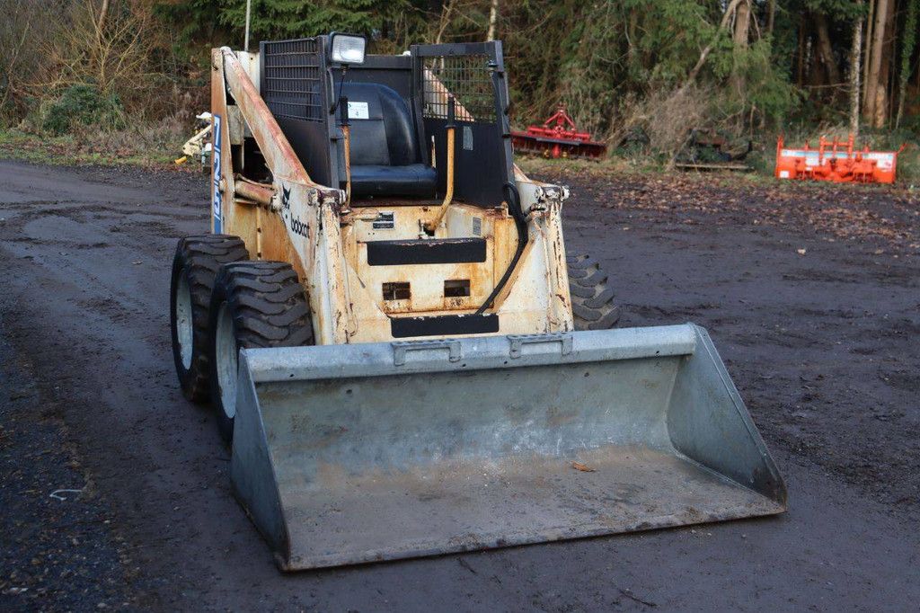 Skid steer loader Clark Bobcat 725 Diesel