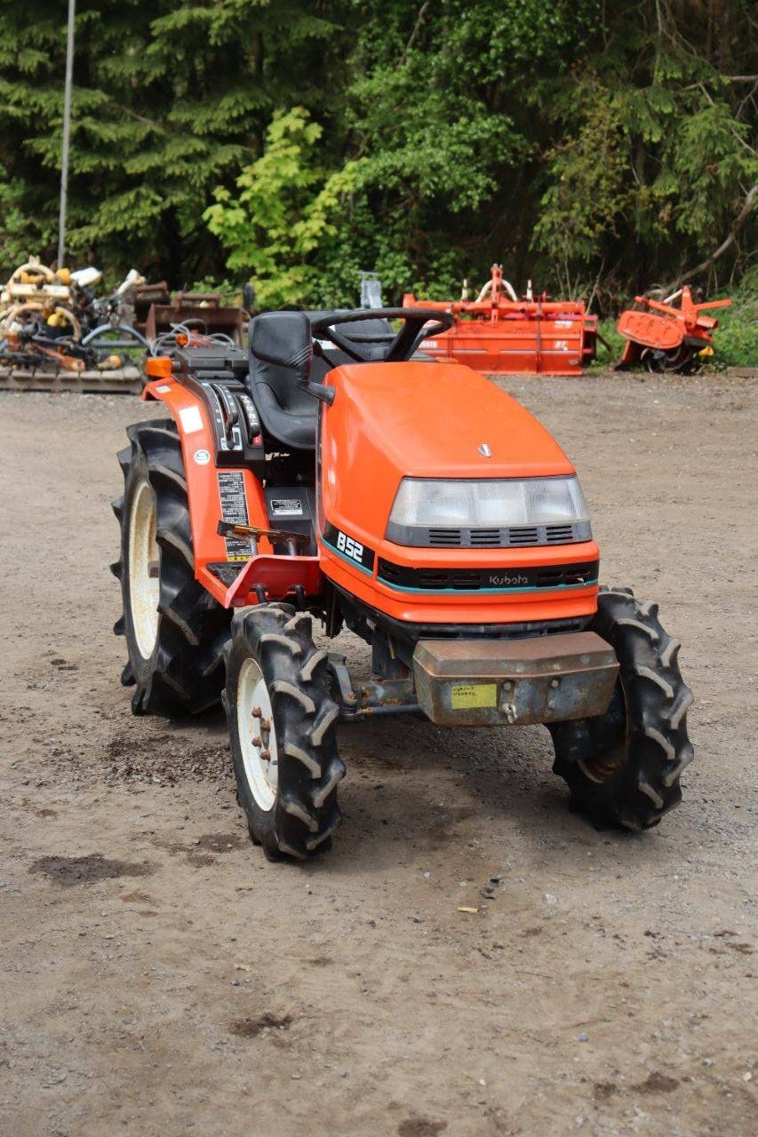 Mini tractor Kubota B52 Diesel 14.9 HP