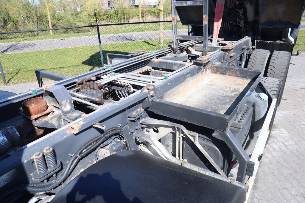 Volvo FH 16.750 | 8X4 | TANDEM LIFT | RETARDER | EURO 6