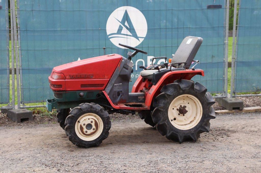 Minitraktor Yanmar Ke-3D Diesel 13 PS