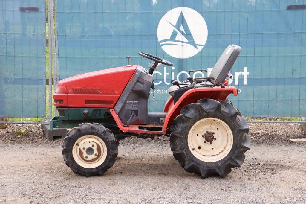 Minitraktor Yanmar Ke-3D Diesel 13 PS