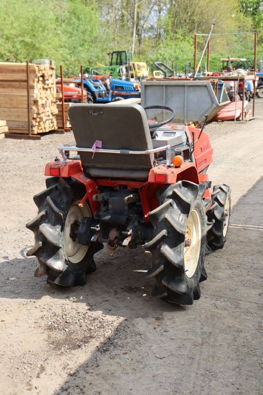 Minitraktor Yanmar Ke-3D Diesel 13 PS