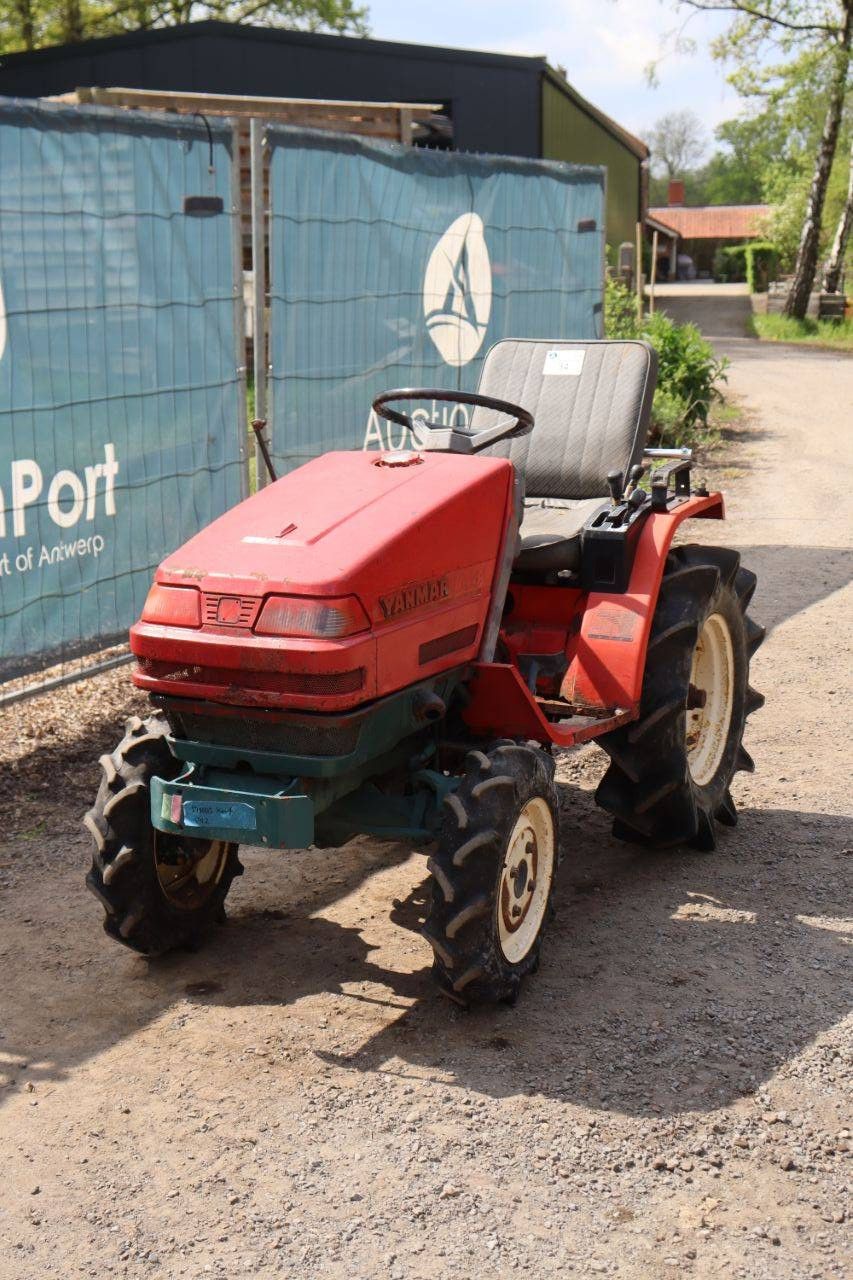 Minitraktor Yanmar Ke-3D Diesel 13 PS