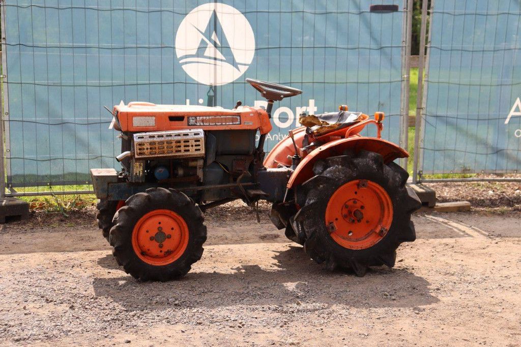 Mini-Traktor Kubota B7000 Diesel 13 PS