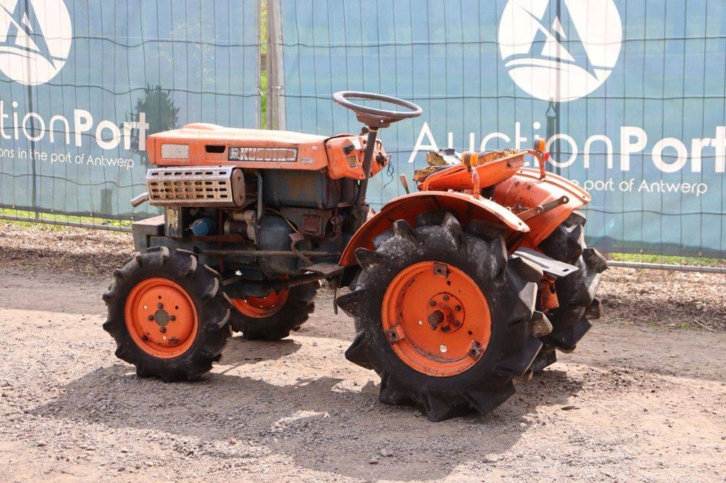 Mini-Traktor Kubota B7000 Diesel 13 PS