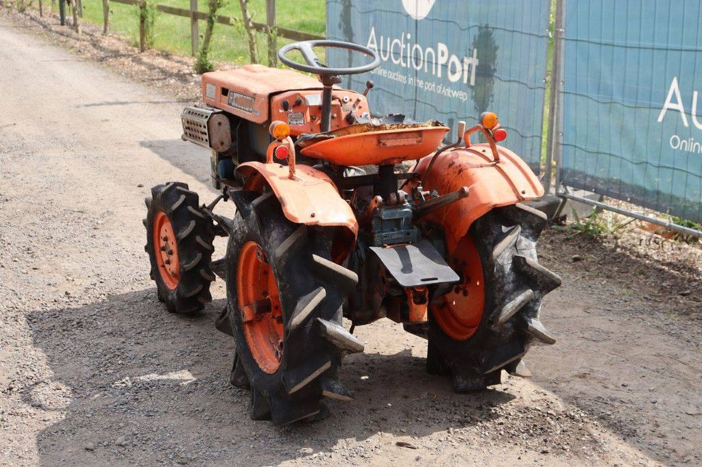 Mini-Traktor Kubota B7000 Diesel 13 PS