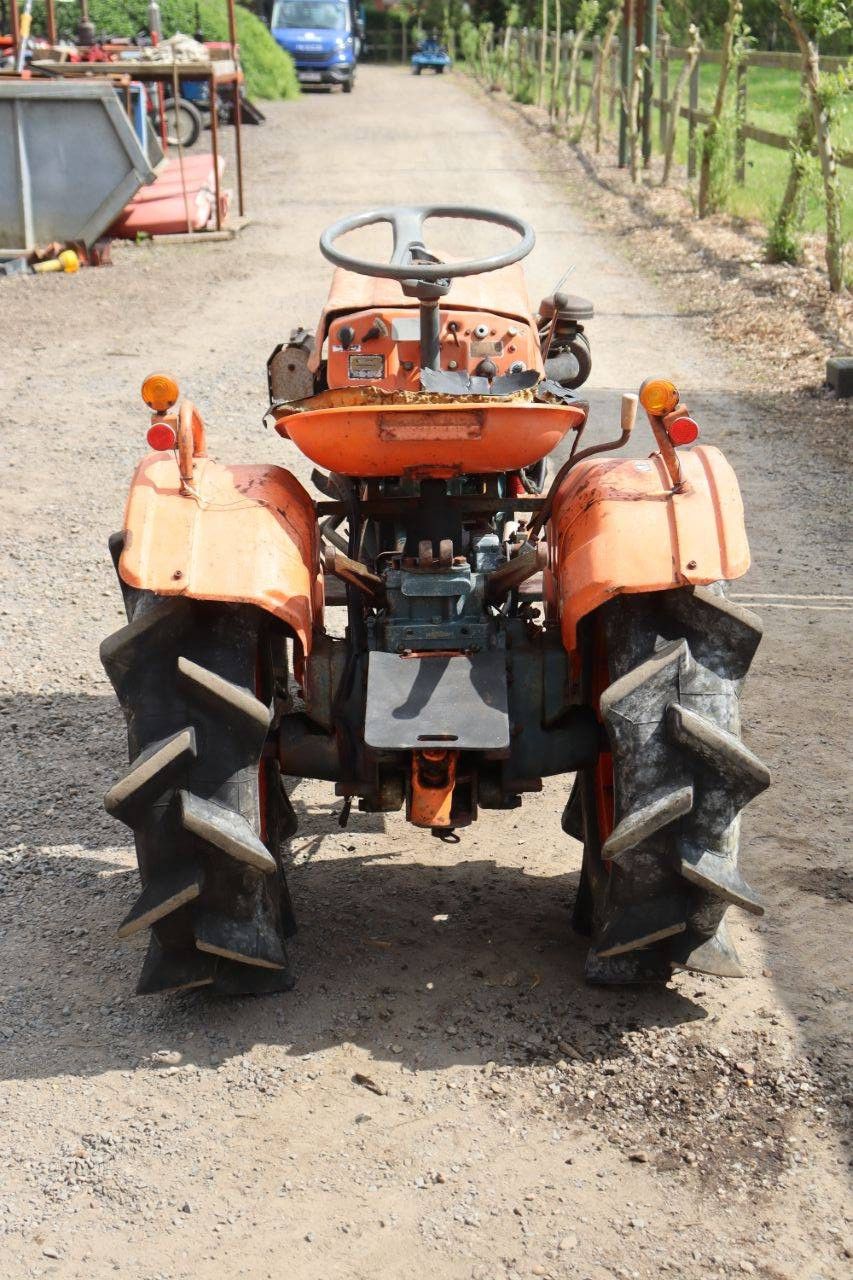 Mini-Traktor Kubota B7000 Diesel 13 PS