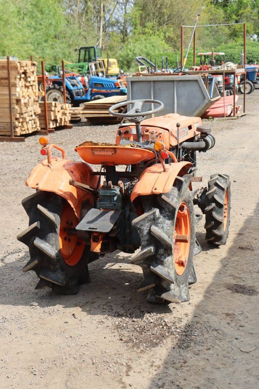 Mini-Traktor Kubota B7000 Diesel 13 PS