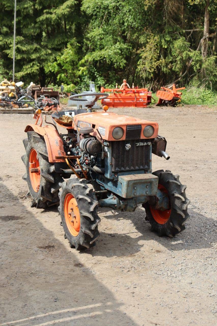 Mini-Traktor Kubota B7000 Diesel 13 PS