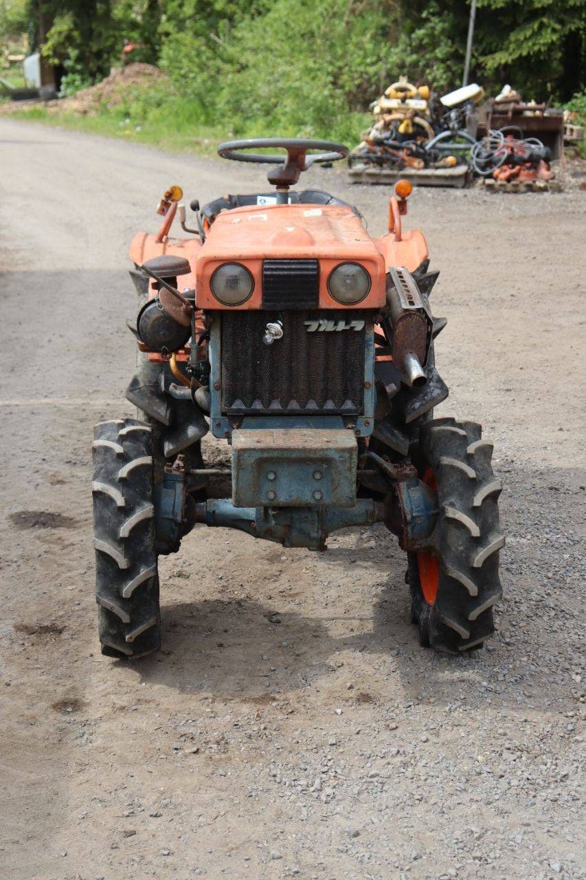 Mini-Traktor Kubota B7000 Diesel 13 PS