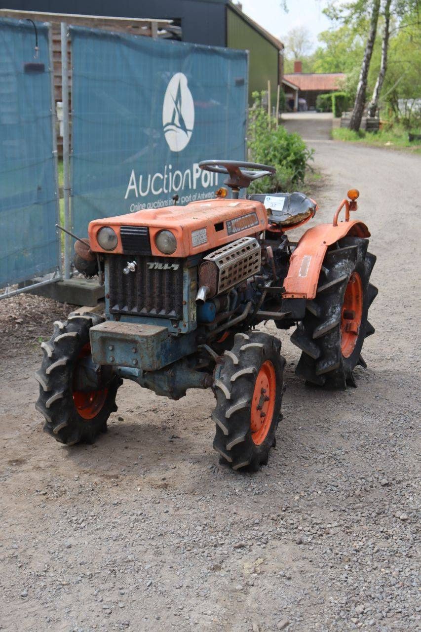 Mini-Traktor Kubota B7000 Diesel 13 PS