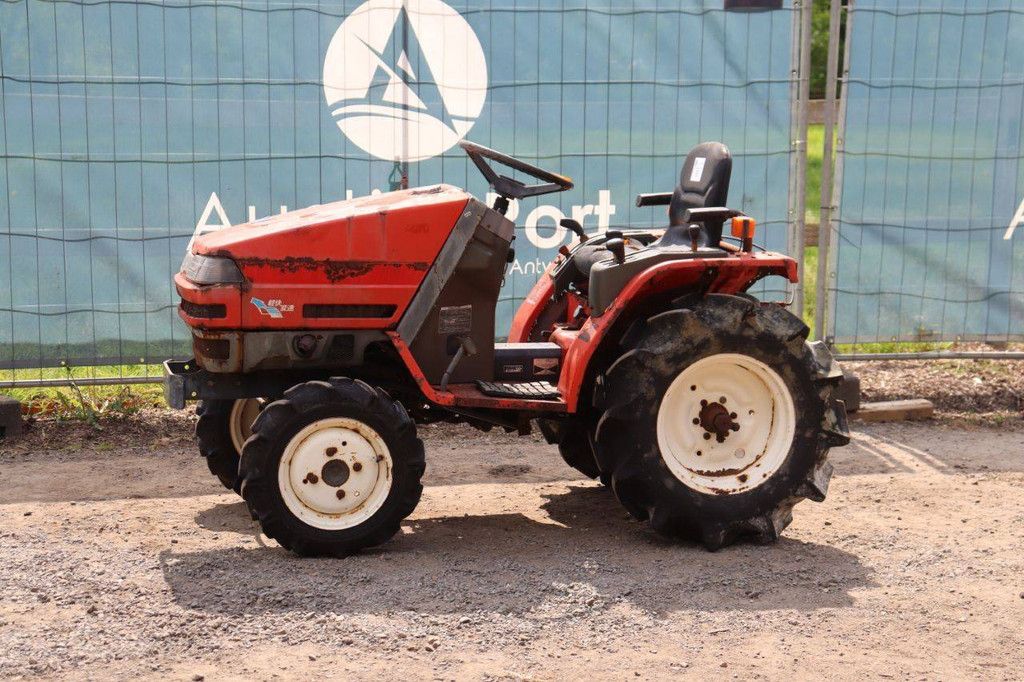 Minitraktor Yanmar Ke-3D Diesel 13 PS