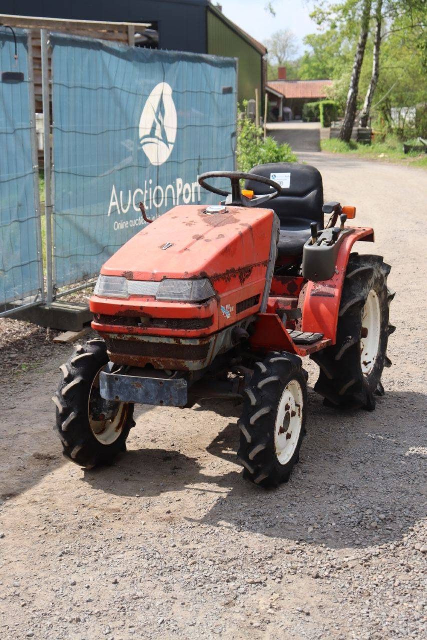 Minitraktor Yanmar Ke-3D Diesel 13 PS