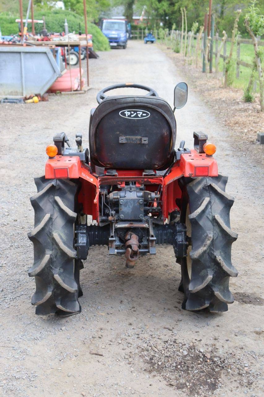 Minitraktor Yanmar Ke-3D Diesel 13 PS