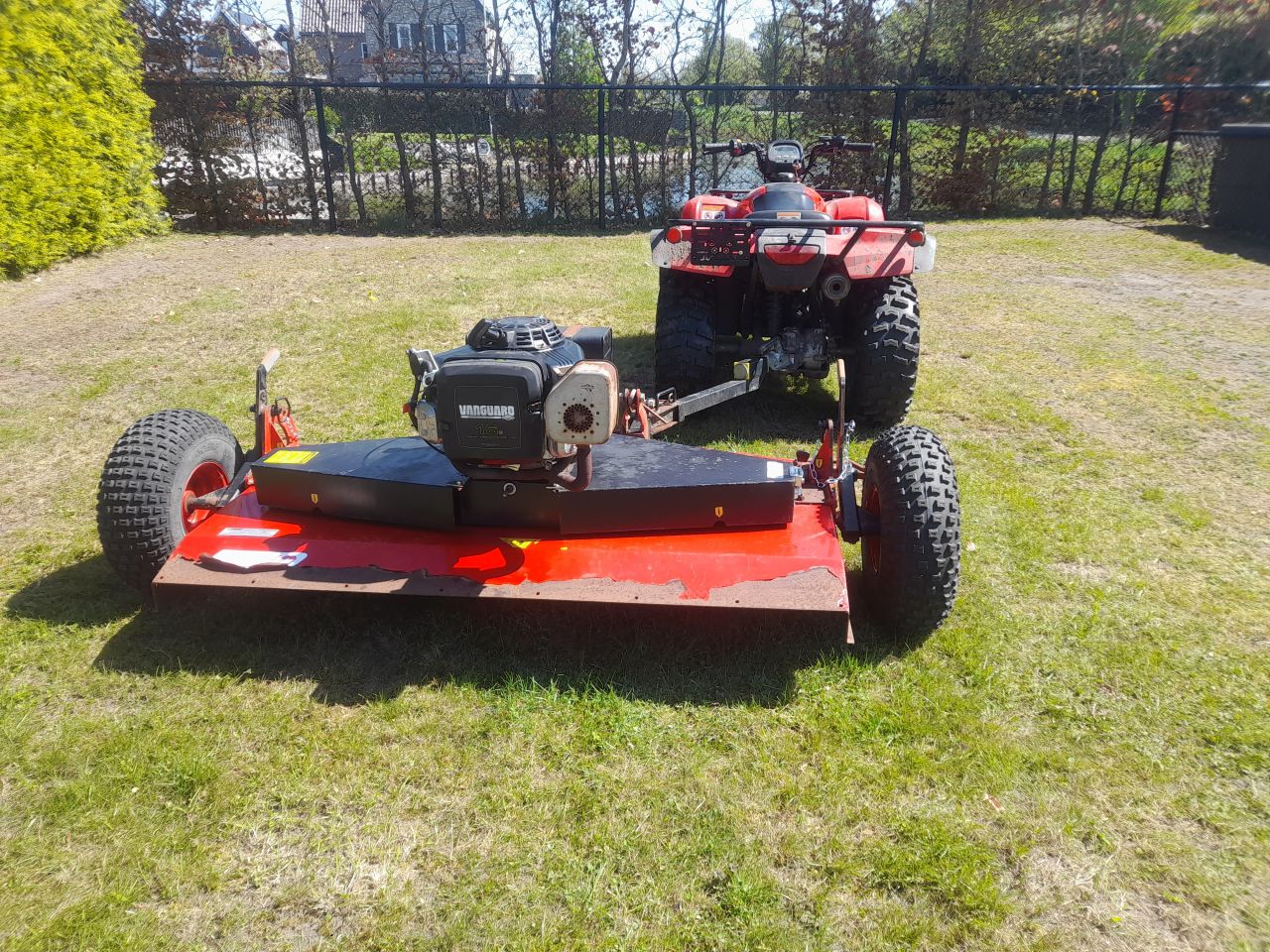 Logic TRM150 Weidebloter maaidek getrokken maaier