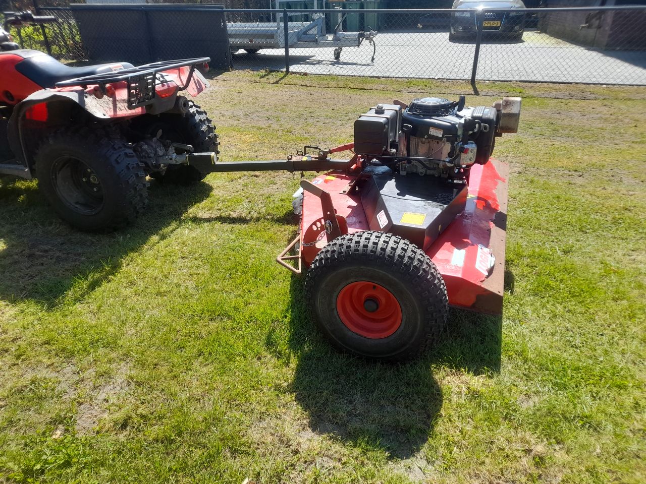 Logic TRM150 Weidebloter maaidek getrokken maaier