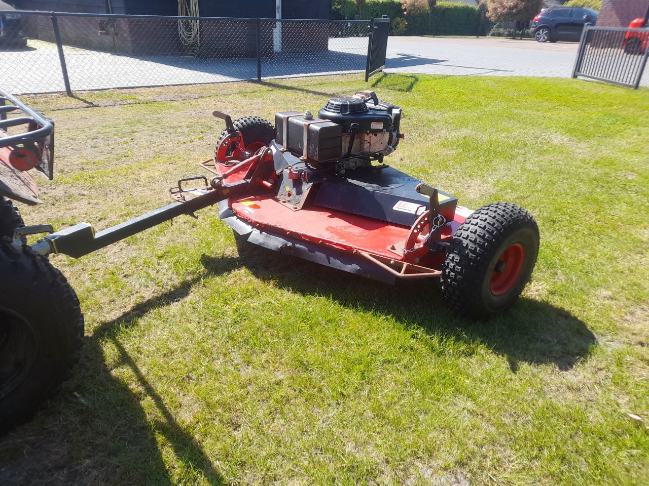 Logic TRM150 Weidebloter maaidek getrokken maaier