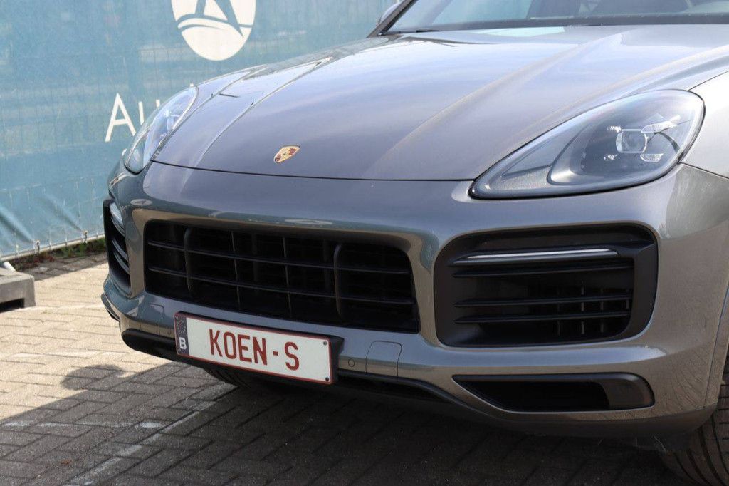 SUV Porsche Cayenne Petrol 250kW 2020