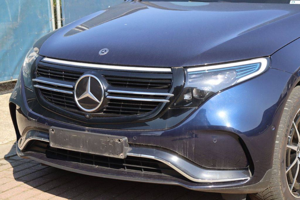 Passenger car Mercedes-Benz EQC400 Electric 2020