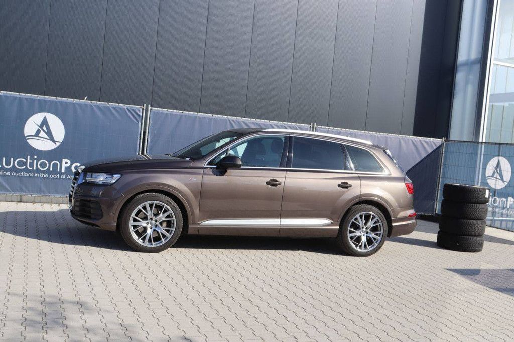 SUV Audi Q7 Pro Line S Diesel 272hp 2018