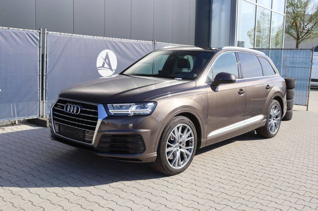 SUV Audi Q7 Pro Line S Diesel 272hp 2018