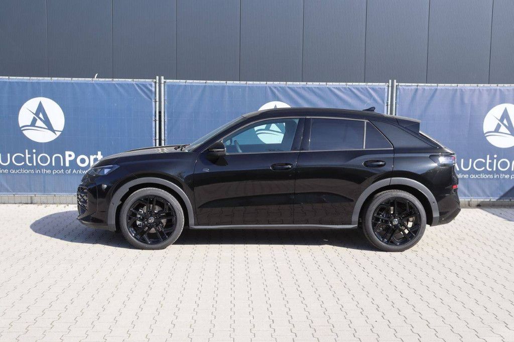 SUV Volkswagen T-Roc 2.0TSI Benzin 200 PS 2026 Neu