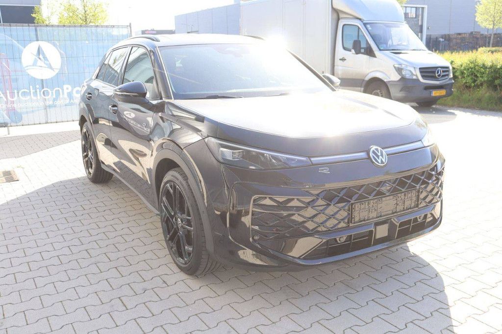 SUV Volkswagen T-Roc 2.0TSI Benzin 200 PS 2026 Neu