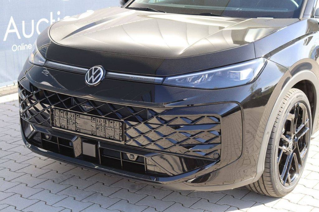 SUV Volkswagen T-Roc 2.0TSI Benzin 200 PS 2026 Neu