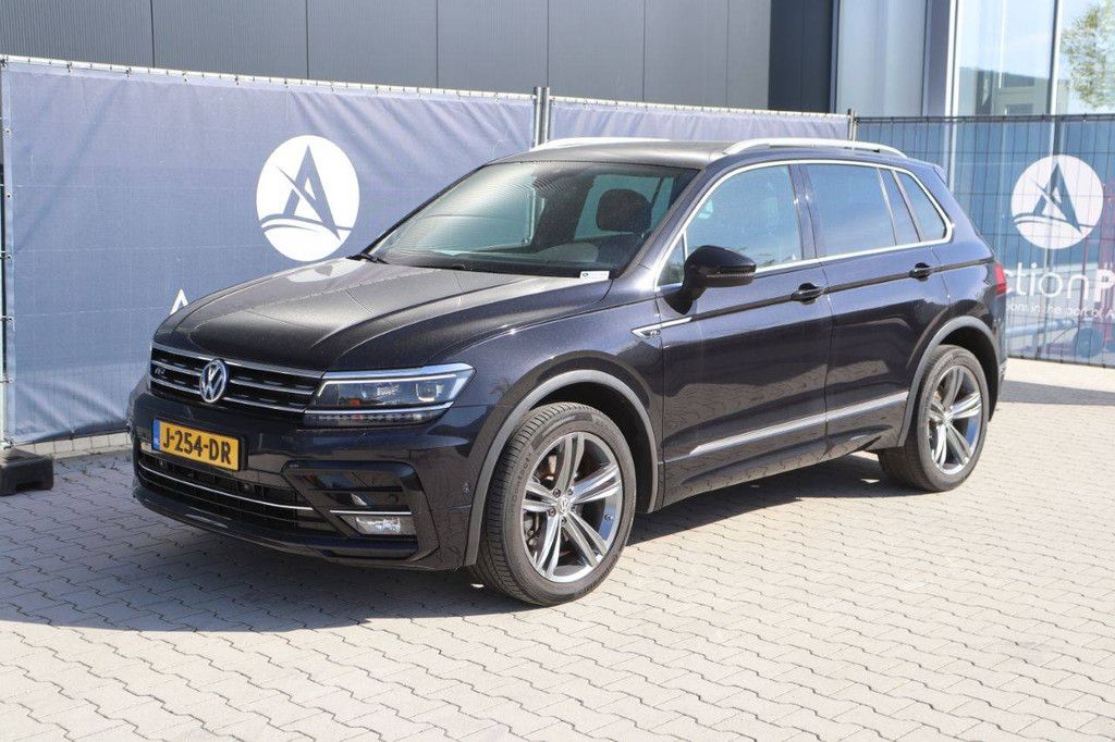 SUV Volkswagen Tiguan 2.0 TSI 4-Motion Petrol 230hp 2018 (Margin)