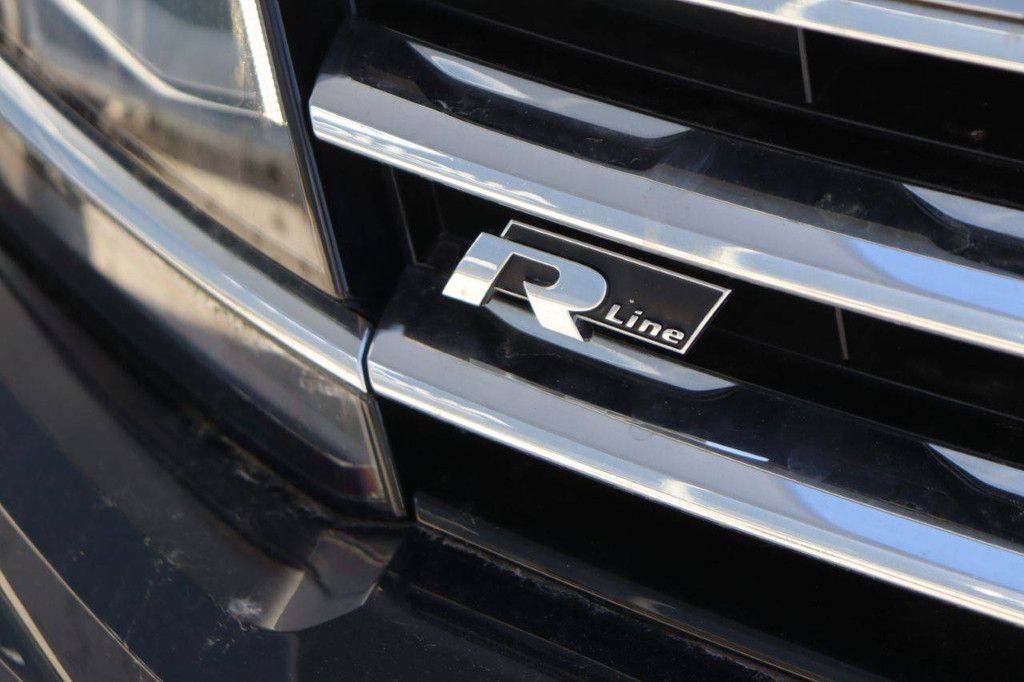 SUV Volkswagen Tiguan 2.0 TSI 4-Motion Petrol 230hp 2018 (Margin)