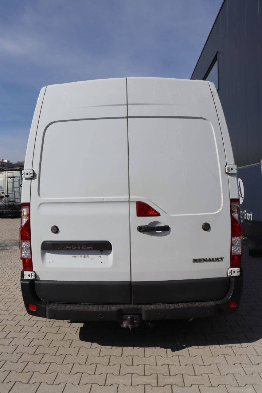 Renault Master Diesel Van 2021