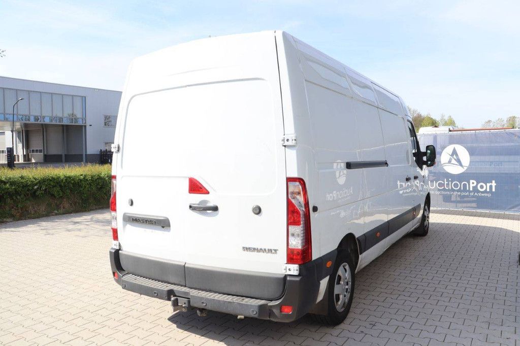 Renault Master Diesel Van 2021
