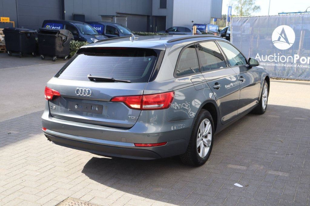 Pkw Audi A4 Diesel 149 PS 2016