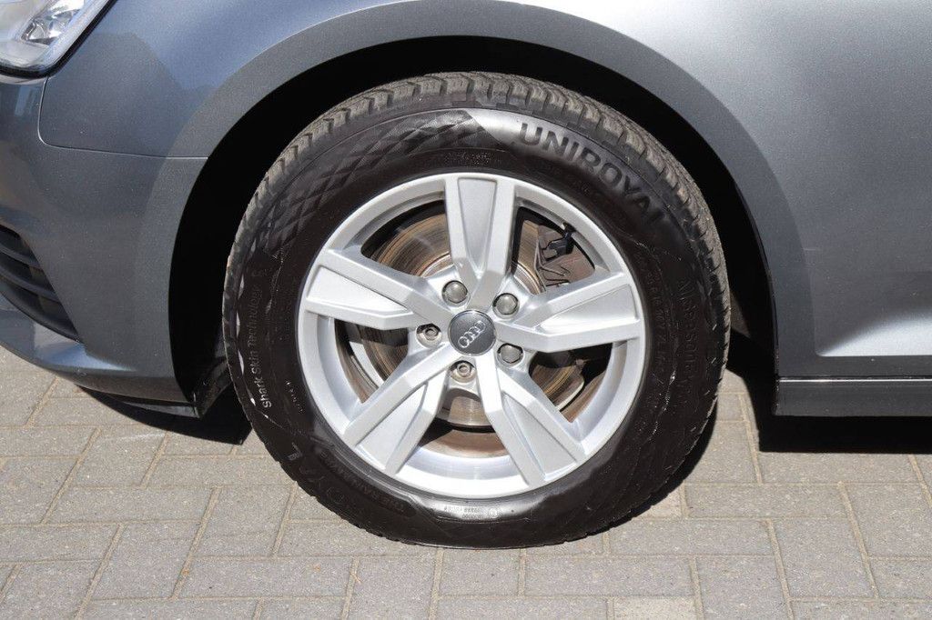 Pkw Audi A4 Diesel 149 PS 2016