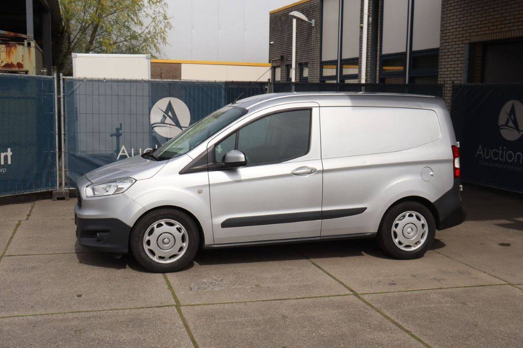 Ford Transit Courier Diesel 75hp Van 2015
