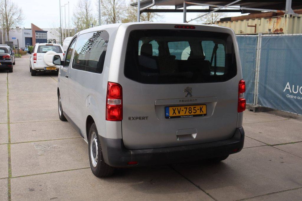 Pkw Peugeot Expert Traveler Diesel 102 PS 2019