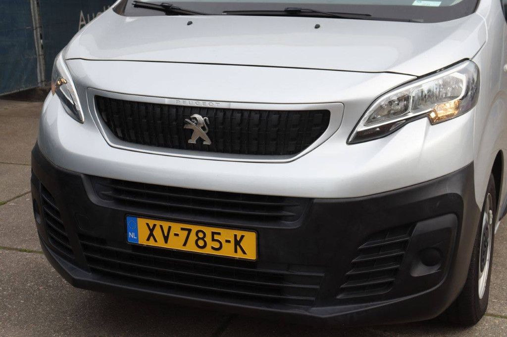 Pkw Peugeot Expert Traveler Diesel 102 PS 2019