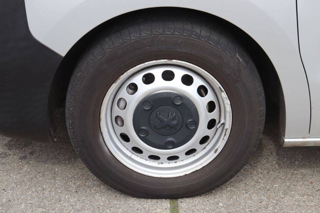 Pkw Peugeot Expert Traveler Diesel 102 PS 2019