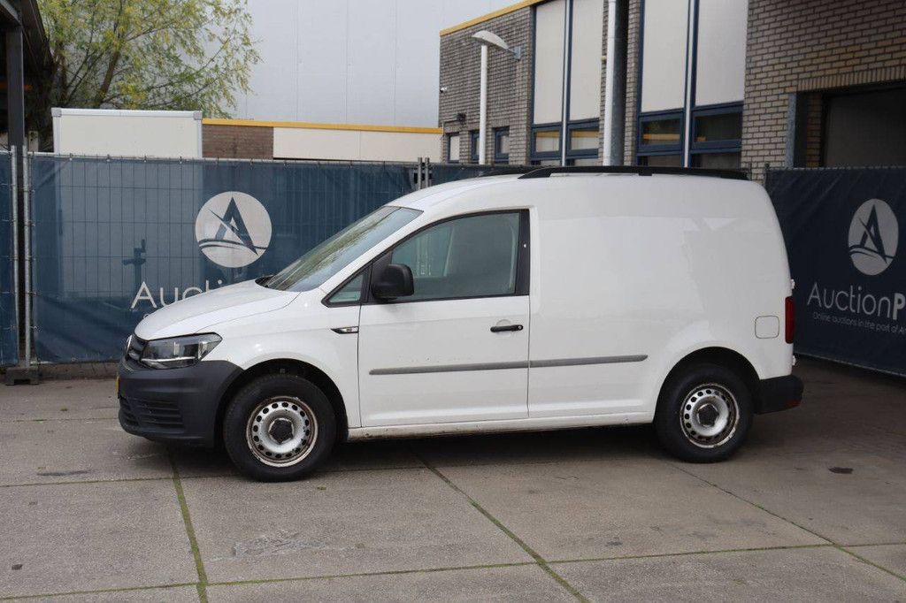 Volkswagen Caddy Van Petrol 102hp 2017