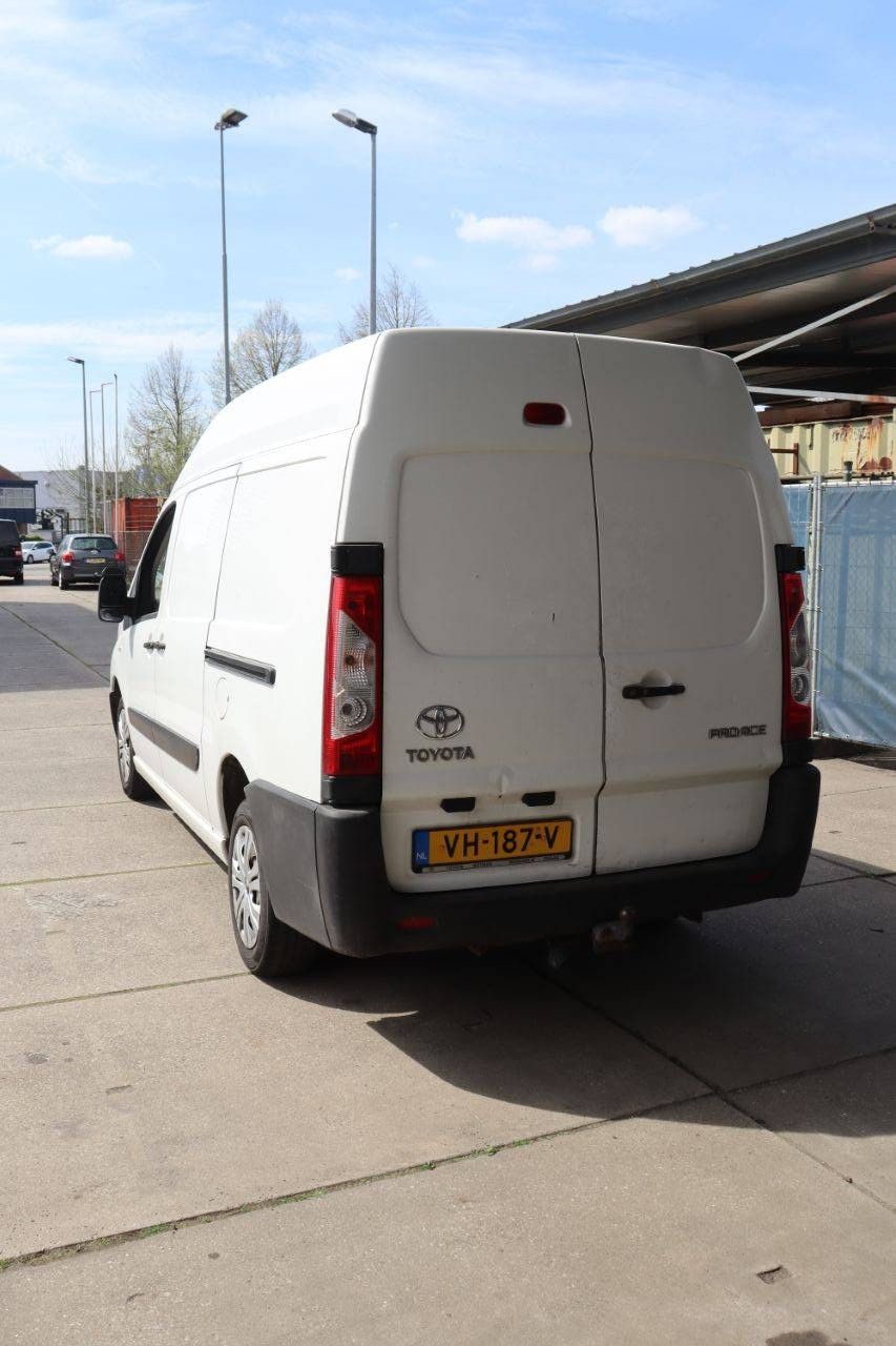 Toyota Proace Diesel Van 163hp 2014