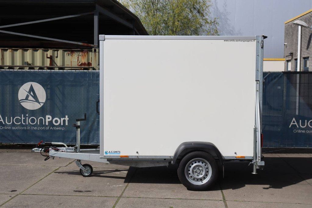 Geschlossener Anhänger Sirius 1300kg 2025