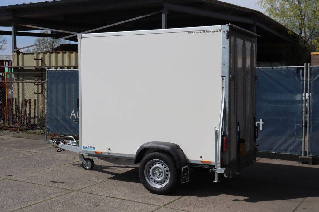 Geschlossener Anhänger Sirius 1300kg 2025