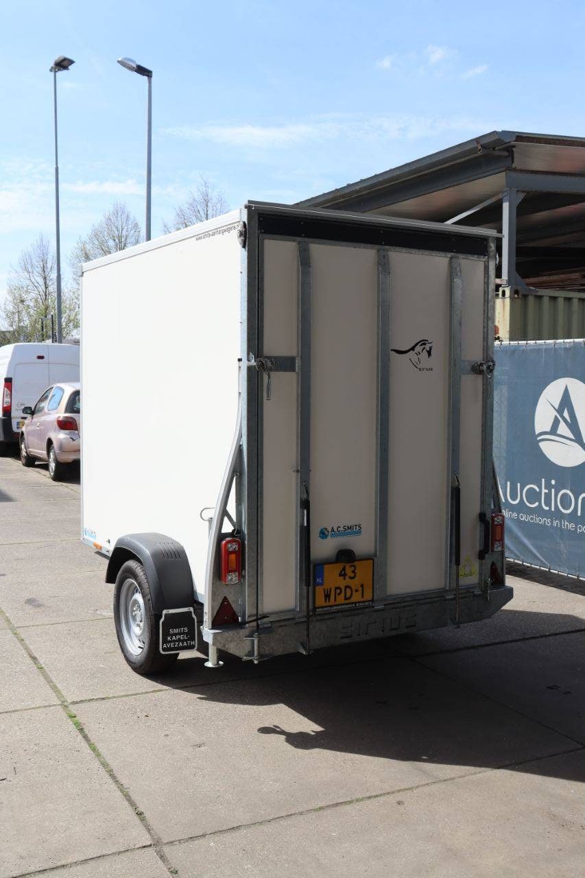 Geschlossener Anhänger Sirius 1300kg 2025