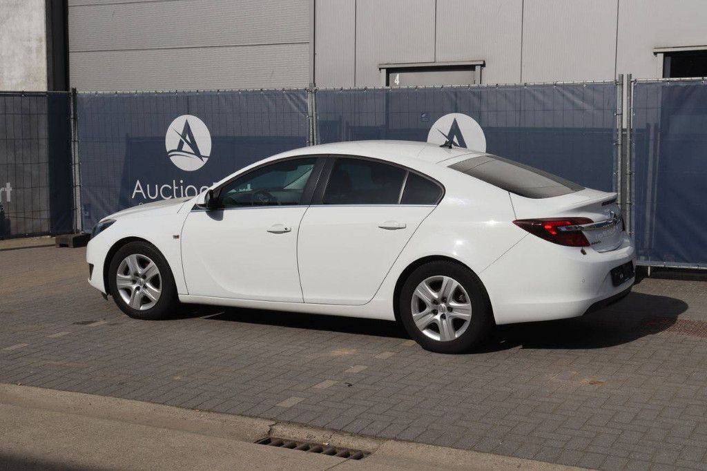 Passenger car Opel Insignia Diesel 136hp 2016
