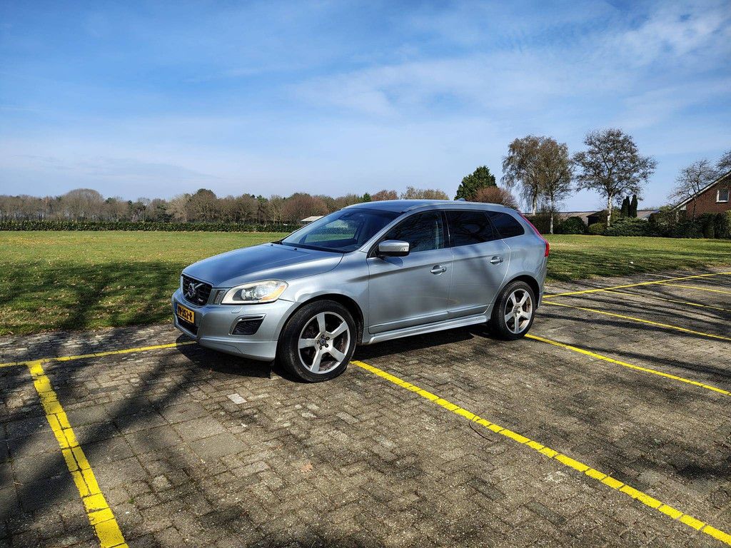 SUV Volvo XC60 D5 2.4L Diesel 215 PS 2012