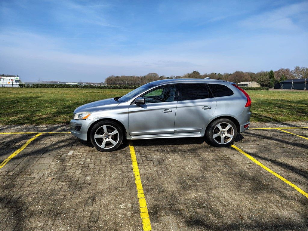 SUV Volvo XC60 D5 2.4L Diesel 215 PS 2012