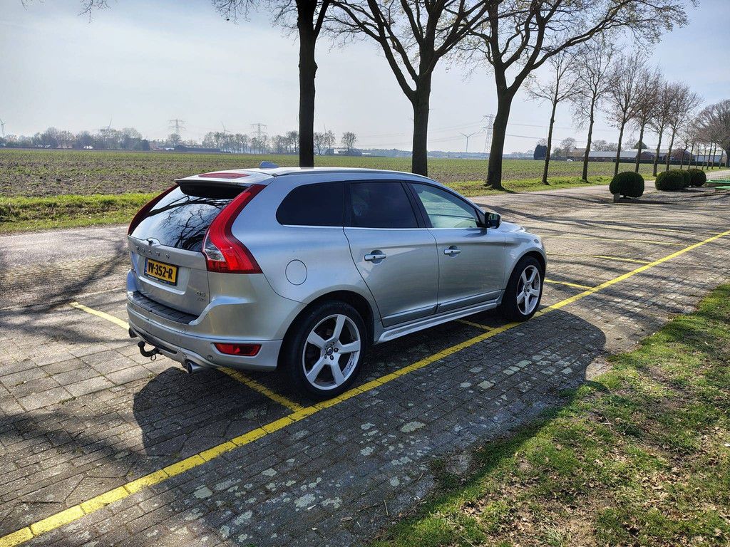 SUV Volvo XC60 D5 2.4L Diesel 215 PS 2012