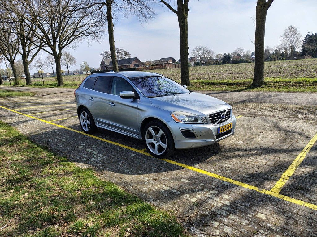 SUV Volvo XC60 D5 2.4L Diesel 215 PS 2012