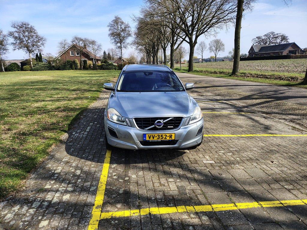 SUV Volvo XC60 D5 2.4L Diesel 215 PS 2012