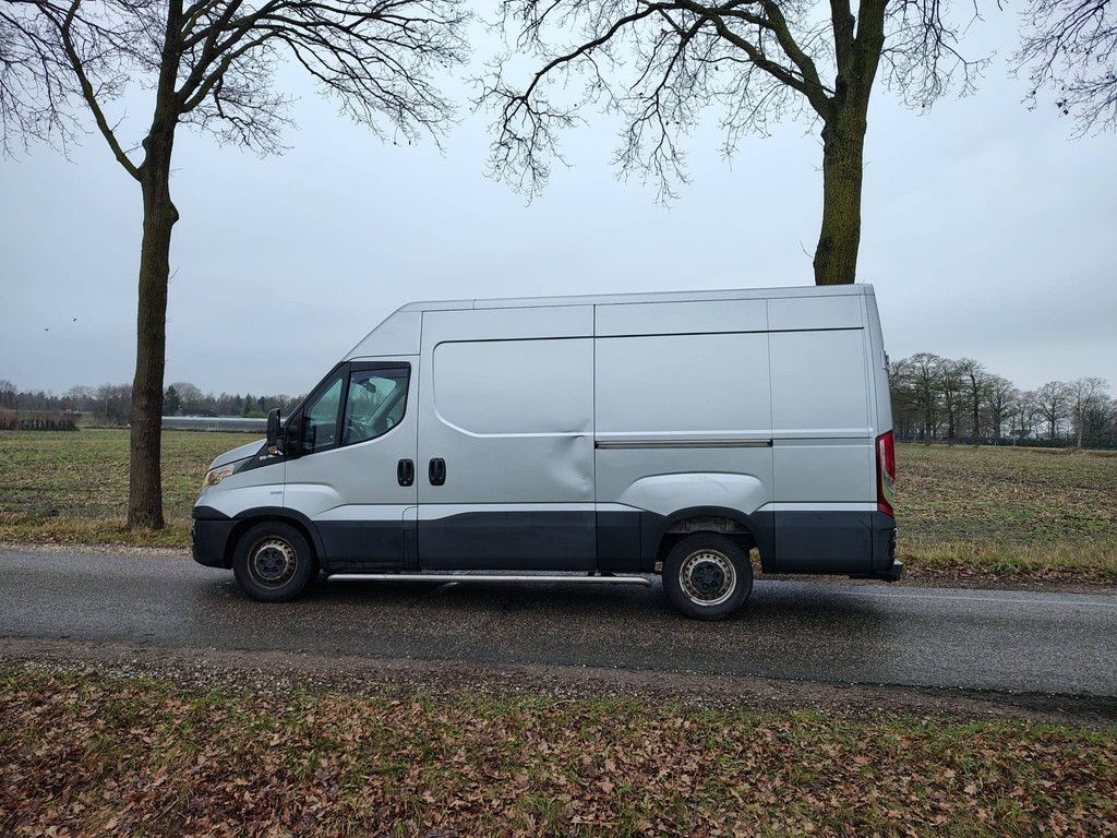 Iveco Daily 35S18 3.0 Diesel 180HP Van 2017
